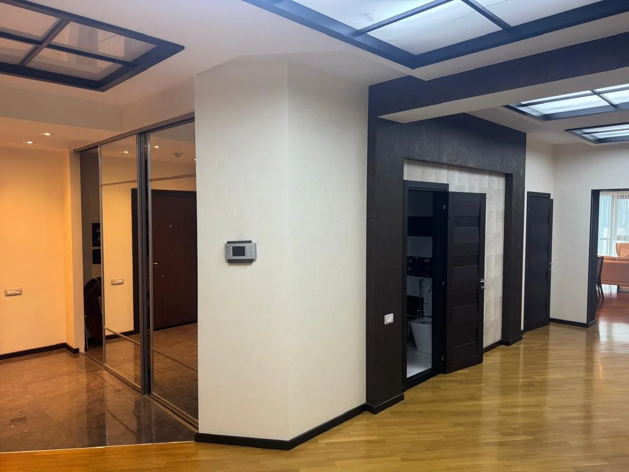 Kirayə 3 otaqlı Mənzil 250 m² Xətai r. – şəkil 7