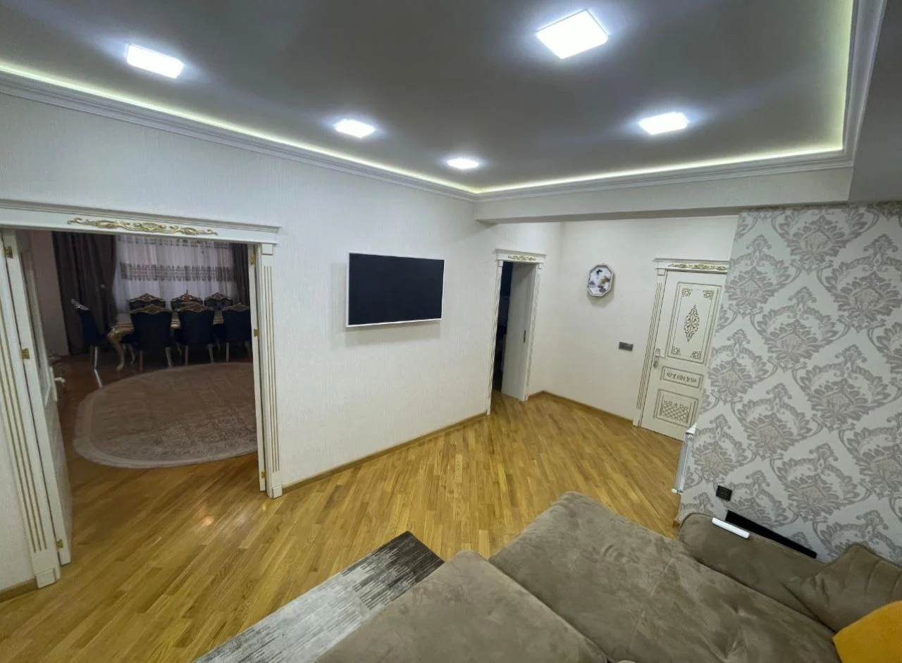 Kirayə 3 otaqlı Mənzil 100 m² Xətai r. – şəkil 6