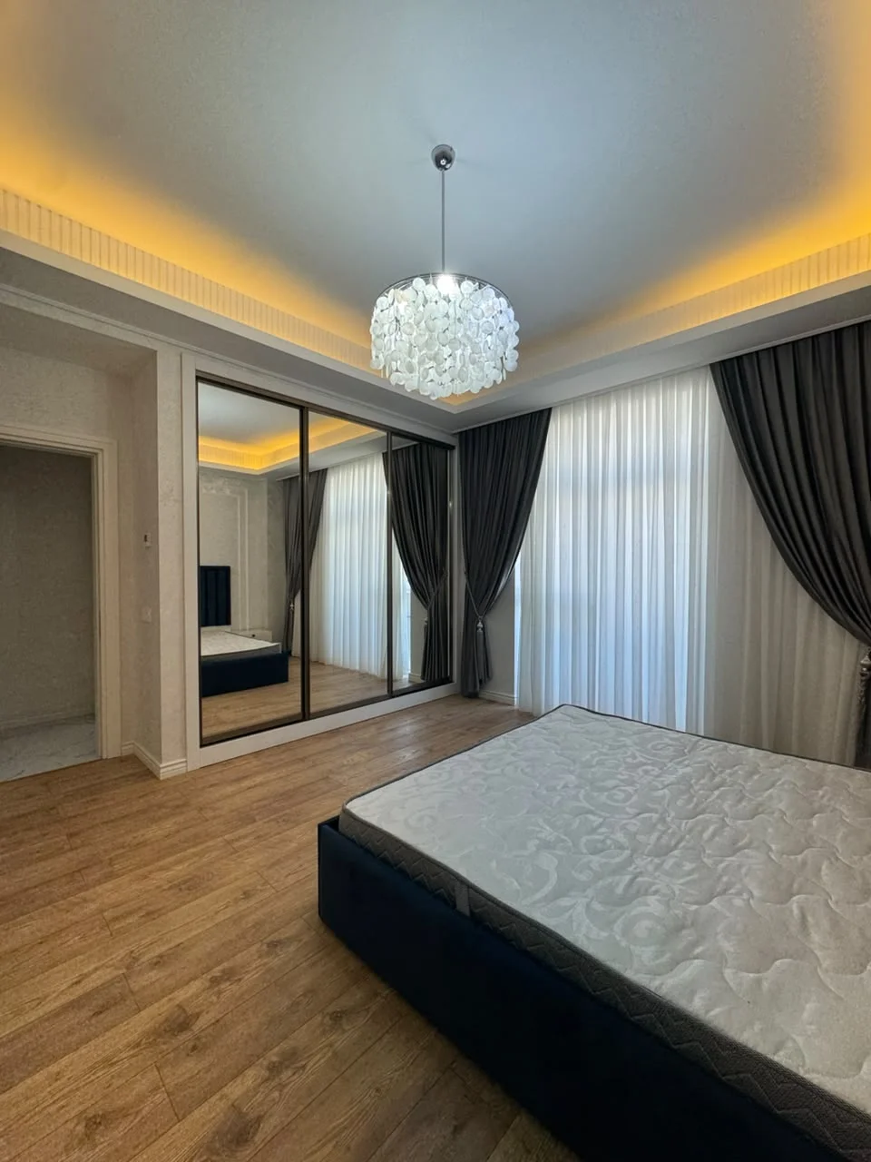 Kirayə 3 otaqlı Mənzil 158 m² Xətai r. – şəkil 4