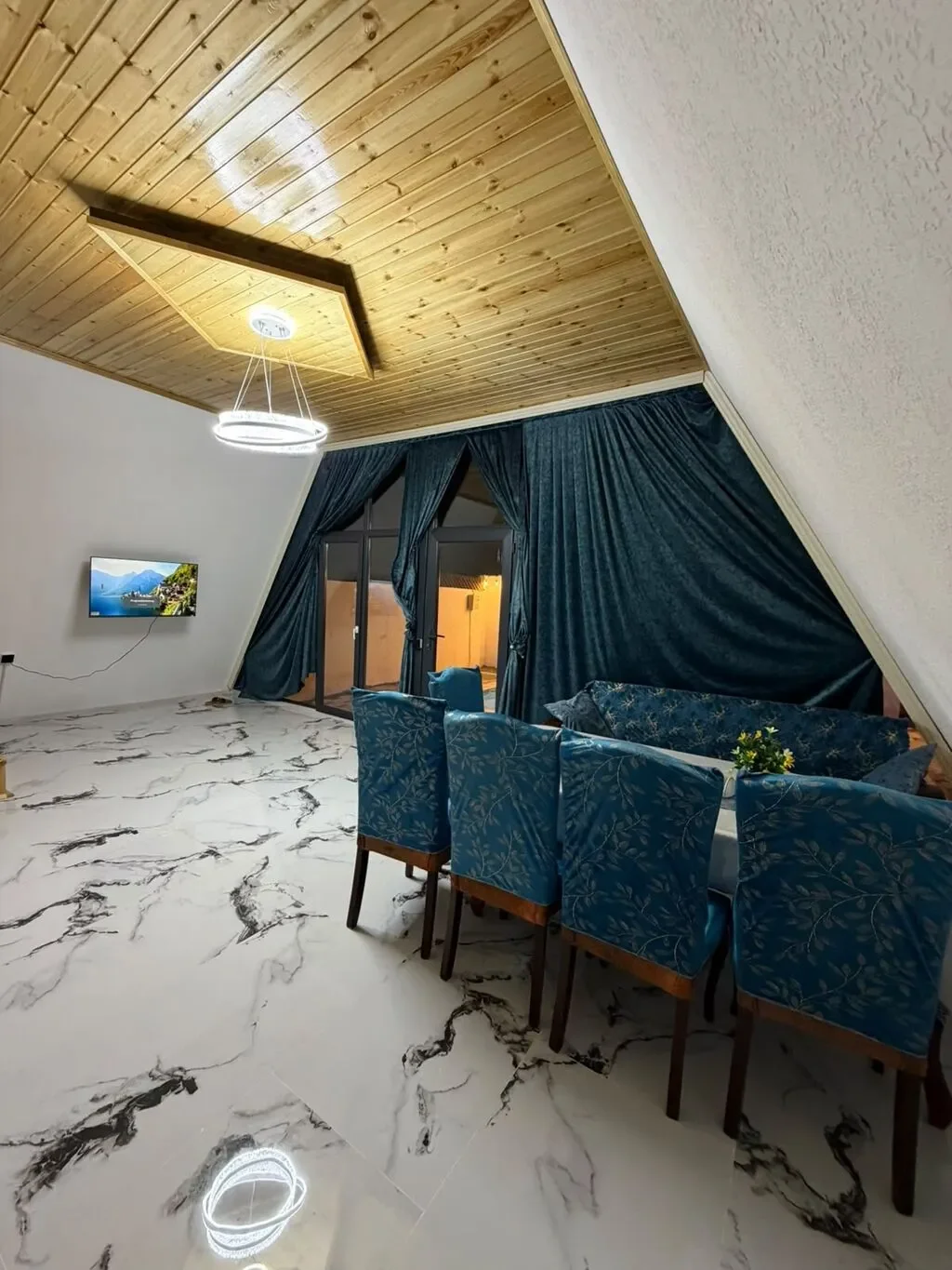 🏡 Qəbələdə Hovuzlu Kirayə Villa – Dağ Mənzərəli, Meşə Kənarında İdeal İstirahət Evi – şəkil 7