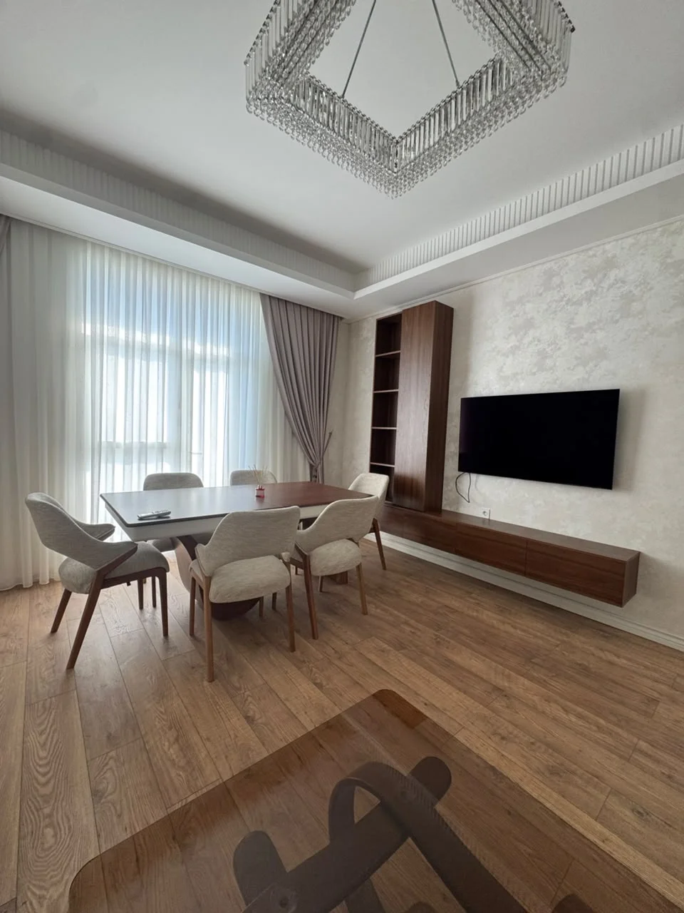 Kirayə 3 otaqlı Mənzil 158 m² Xətai r. – şəkil 2