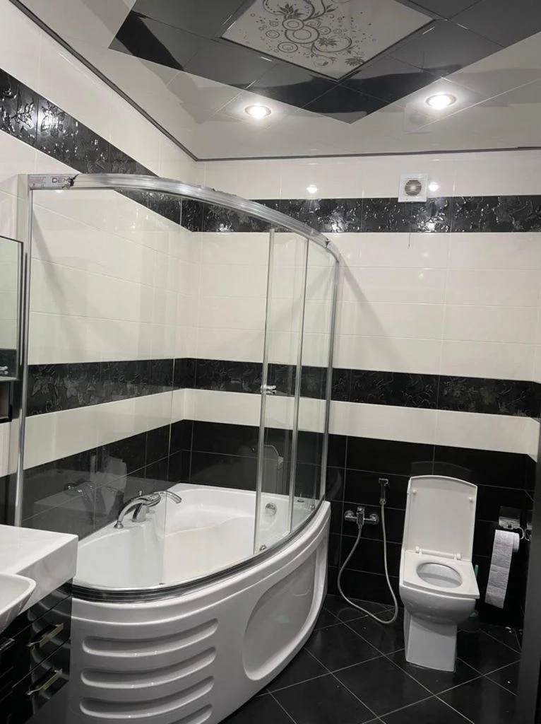 Kirayə 4 otaqlı Mənzil 175 m² Nərimanov r. – şəkil 16