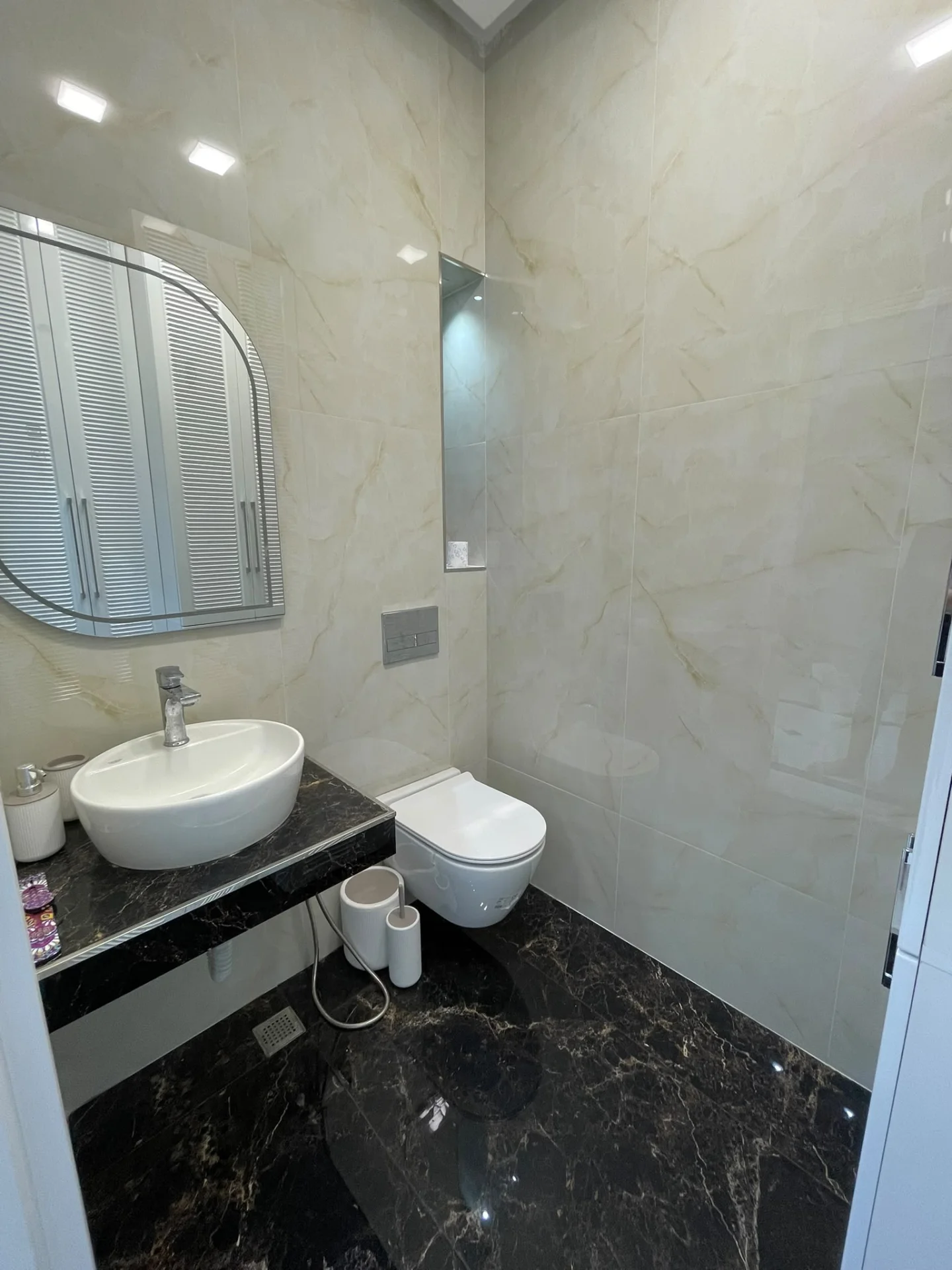 Kirayə 3 otaqlı Mənzil 130 m² Yasamal r. – şəkil 15
