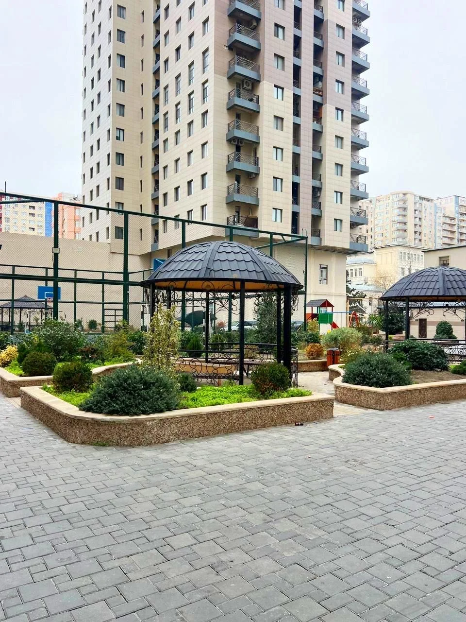 Satılır 4 otaqlı Mənzil 193 m² Nəsimi r. – şəkil 1