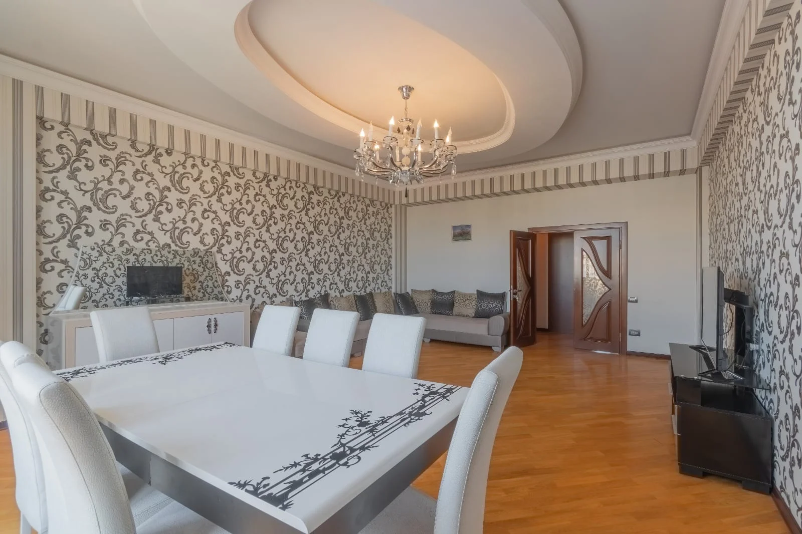 Kirayə 3 otaqlı Mənzil 135 m² Yasamal r. – şəkil 4