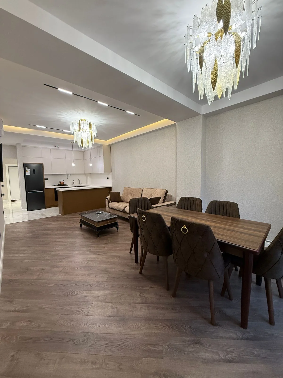 Kirayə 2 otaqlı Mənzil 85 m² Nəsimi r. – şəkil 3