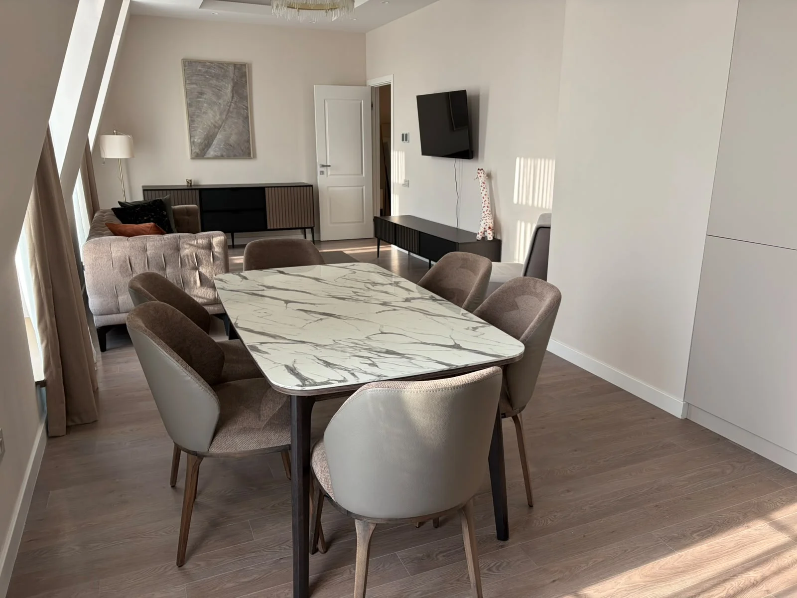 Kirayə 3 otaqlı Mənzil 110 m² Xətai r. – şəkil 3