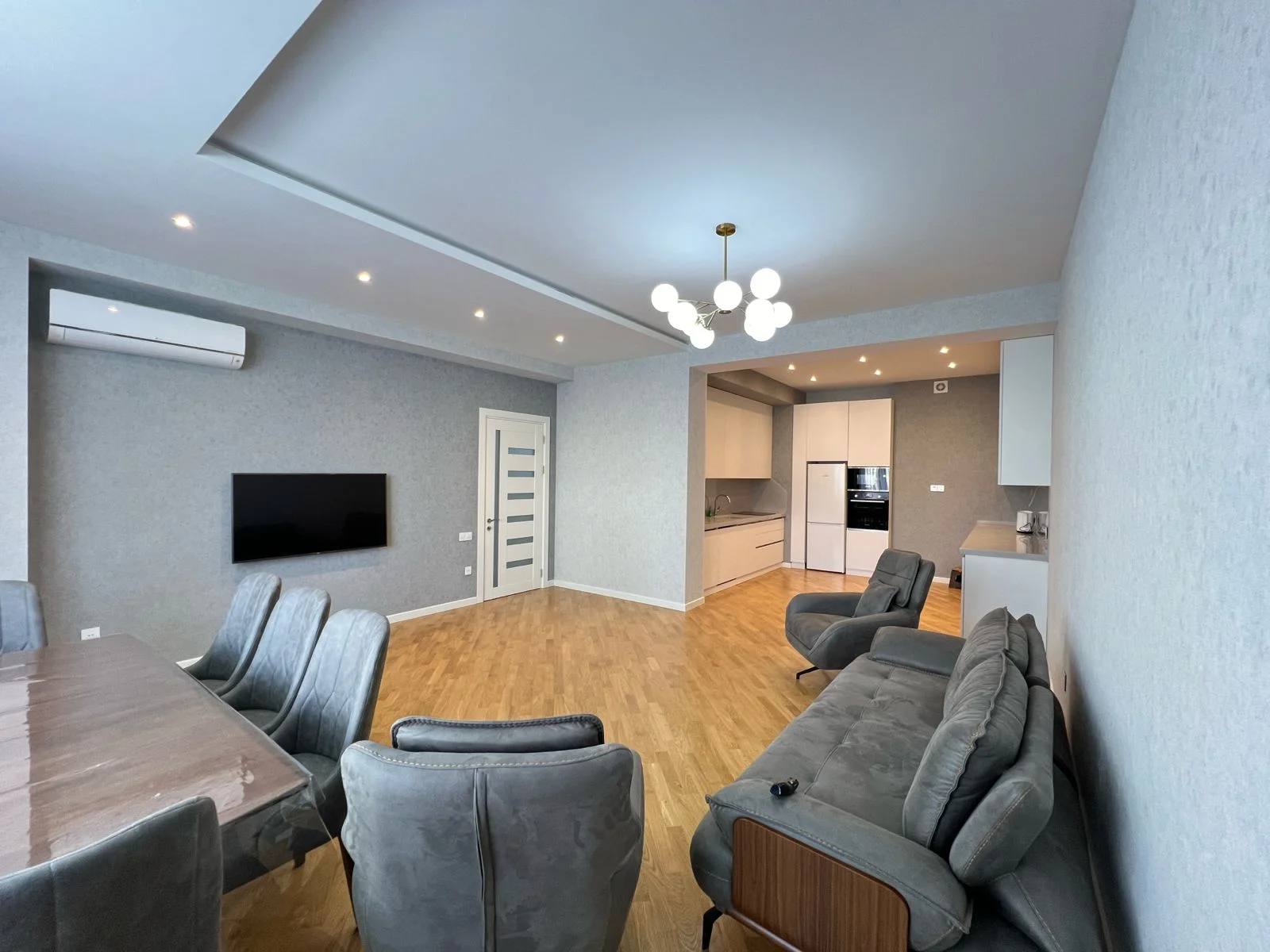 Kirayə 3 otaqlı Mənzil 135 m² Səbail r. – şəkil 7
