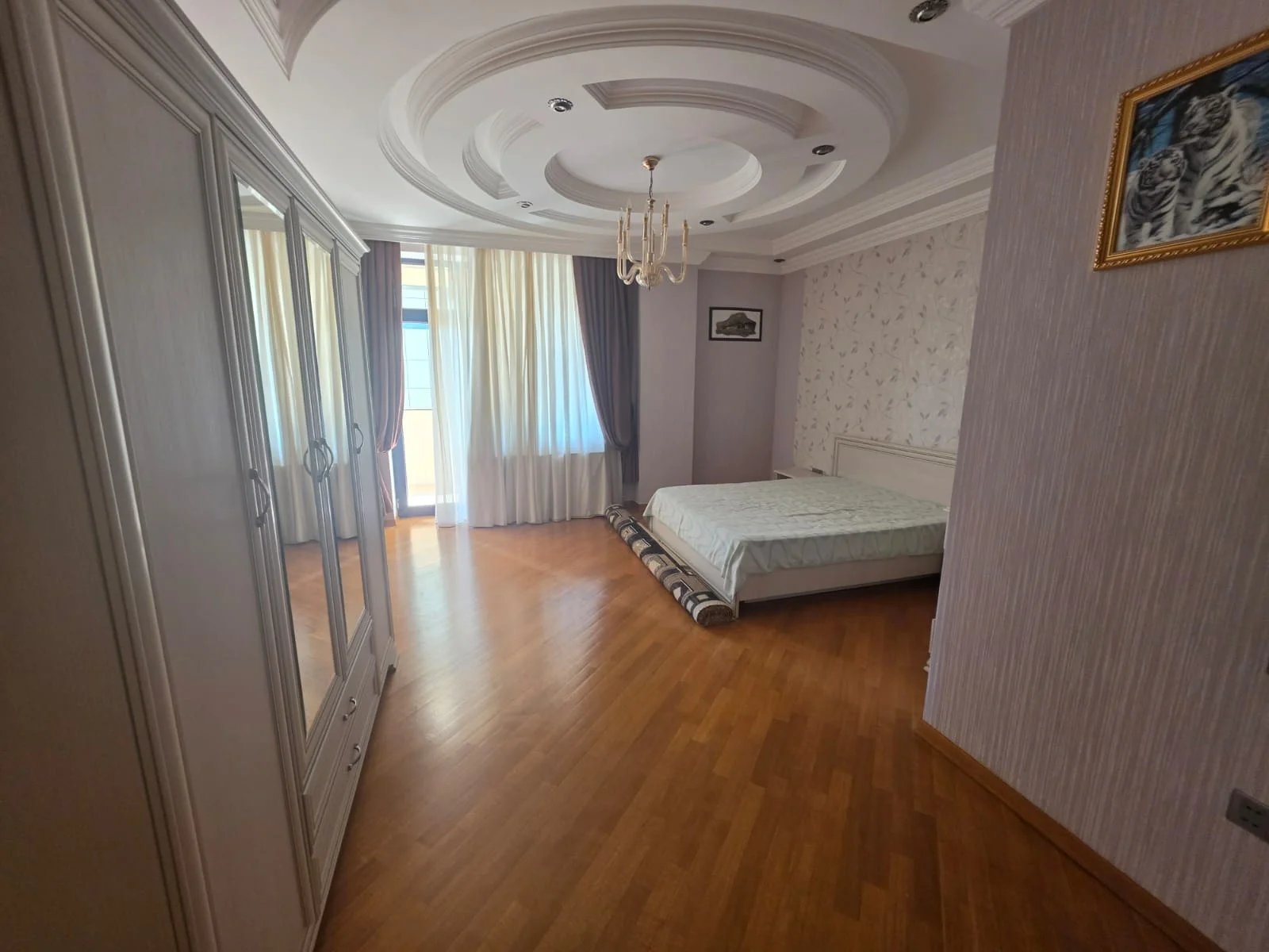 Kirayə 3 otaqlı Mənzil 288 m² Nəsimi r. – şəkil 9