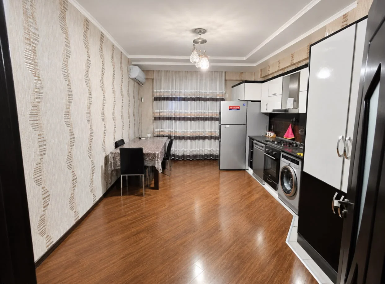 Kirayə 3 otaqlı Mənzil 120 m² Yasamal r. – şəkil 6