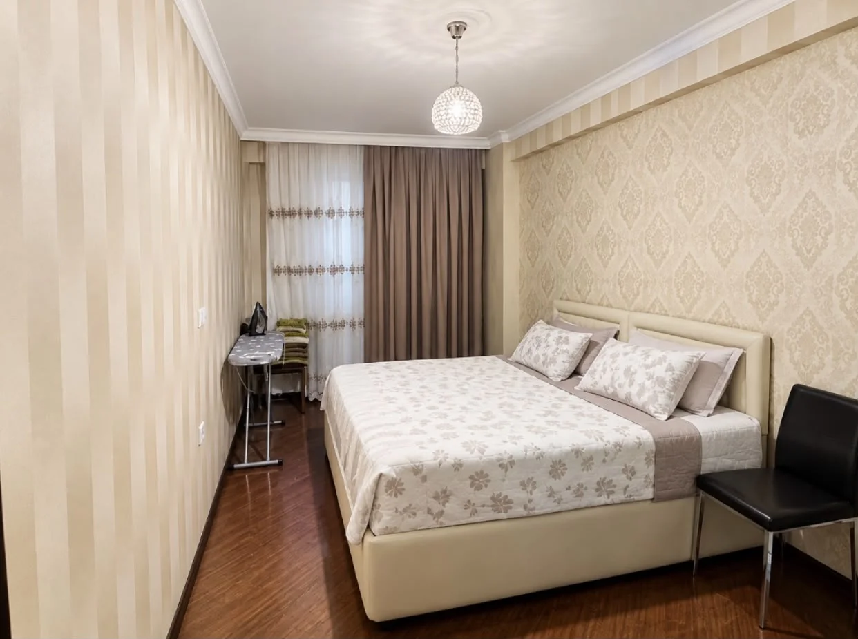 Kirayə 3 otaqlı Mənzil 120 m² Yasamal r. – şəkil 2