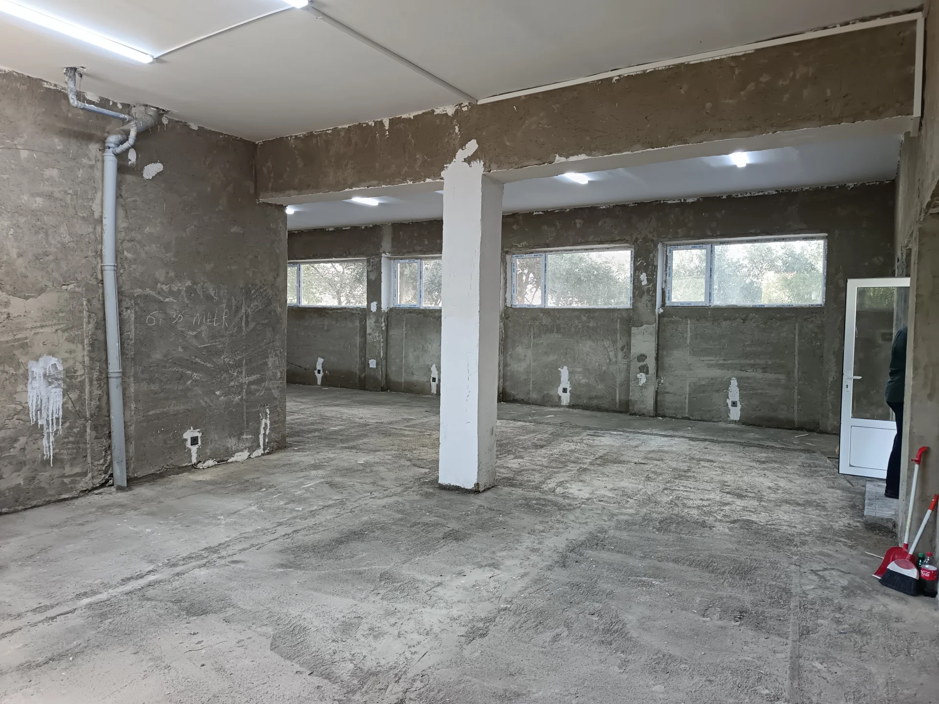 Satılır Obyekt 150 m² Nizami r. – şəkil 4