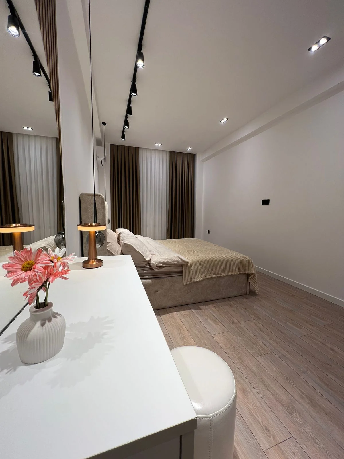 Kirayə 3 otaqlı Mənzil 116 m² Xətai r. – şəkil 4