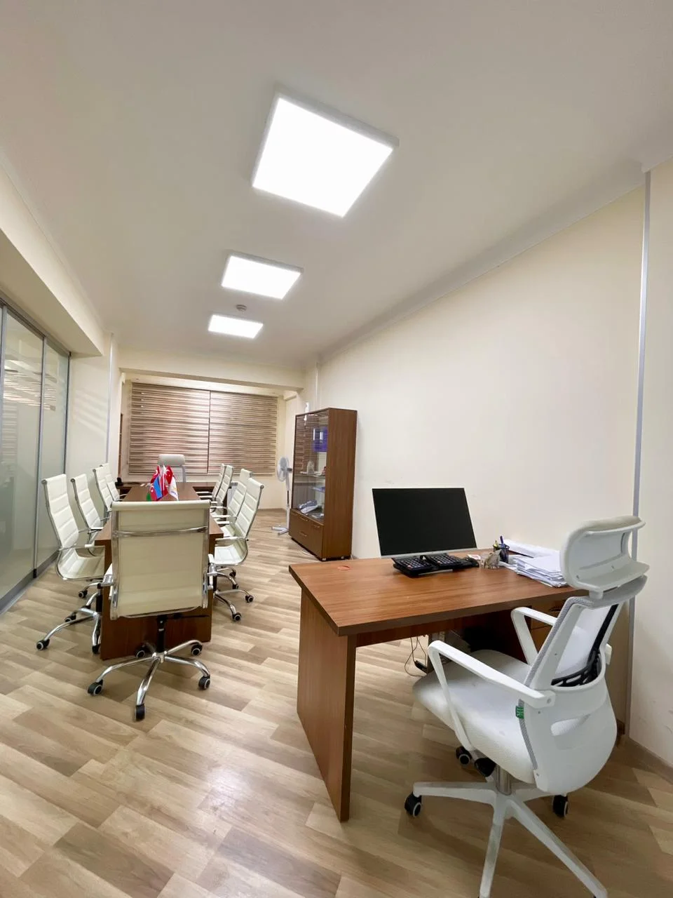 For rent 1-room Office 400 m² Yasamal dist. – şəkil 17