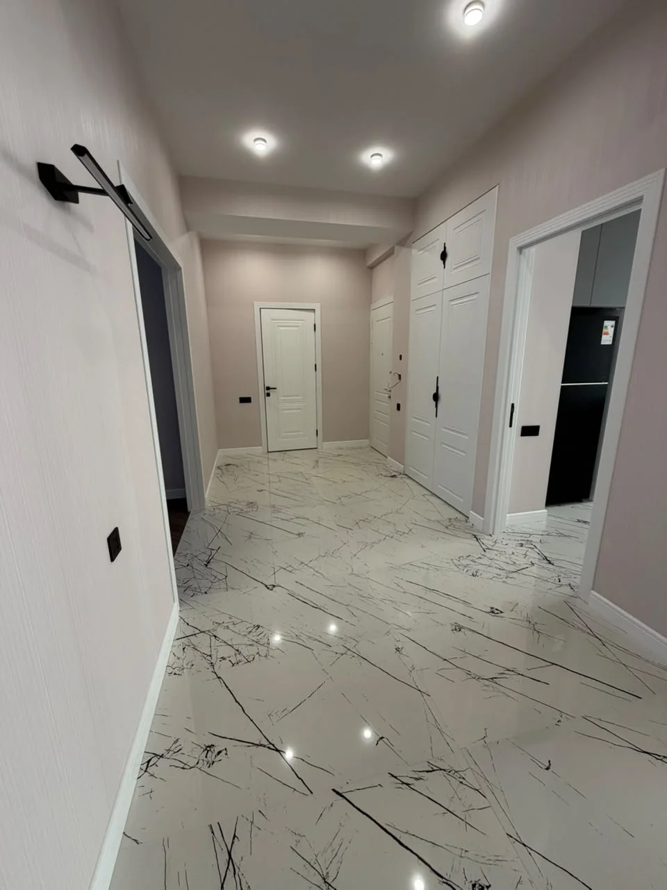 Kirayə 3 otaqlı Mənzil 152 m² Xətai r. – şəkil 18