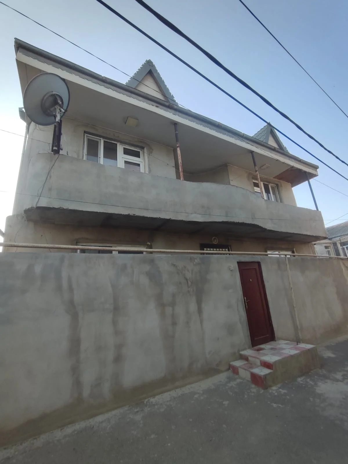 Satılır 6 otaqlı Həyət evi / Bağ evi 180 m² Suraxanı r. – şəkil 1