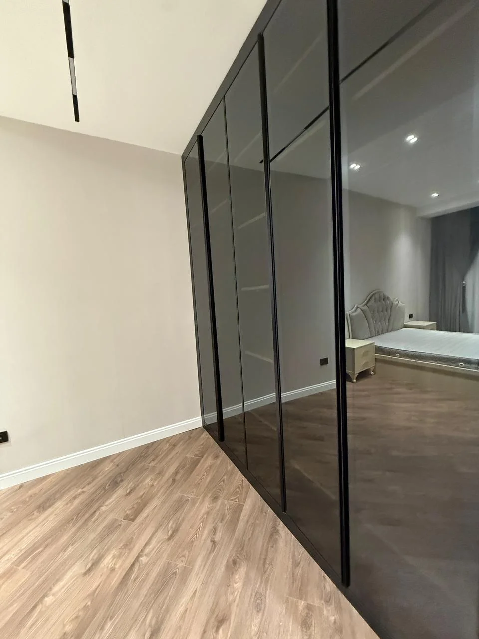 Kirayə 2 otaqlı Mənzil 85 m² Nəsimi r. – şəkil 11