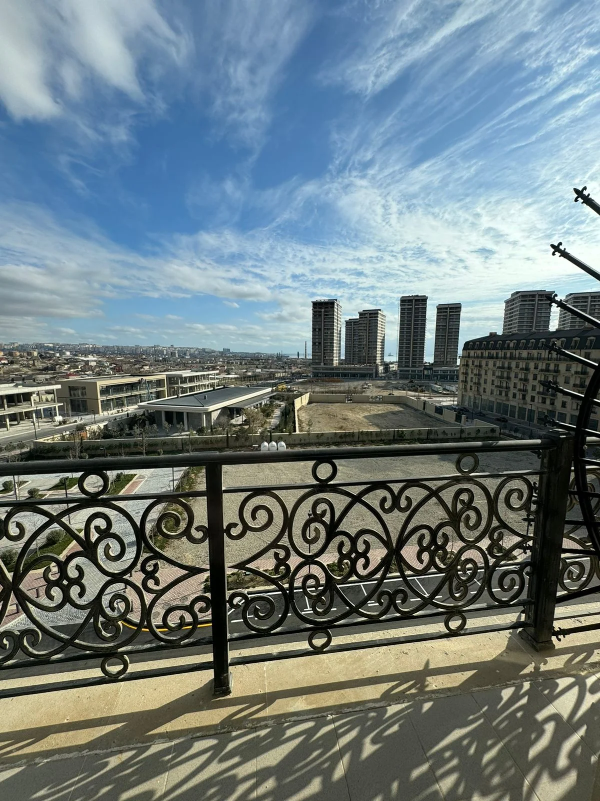 Kirayə 3 otaqlı Mənzil 90 m² Xətai r. Ağ şəhər q. – şəkil 16