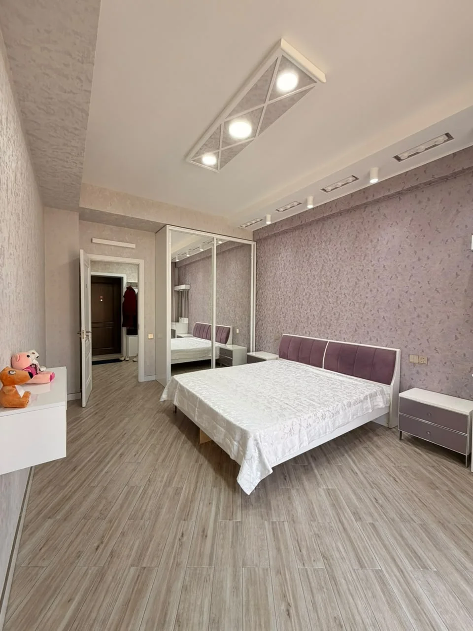 Kirayə 2 otaqlı Mənzil 100 m² Xətai r. – şəkil 4