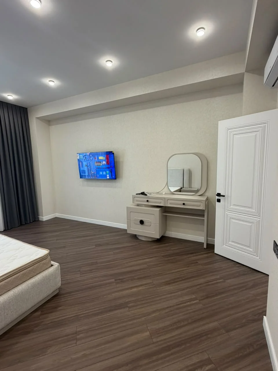 Kirayə 3 otaqlı Mənzil 152 m² Xətai r. – şəkil 7