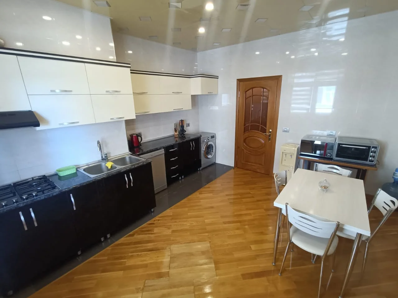 Kirayə 3 otaqlı Mənzil 137 m² Xətai r. – şəkil 6