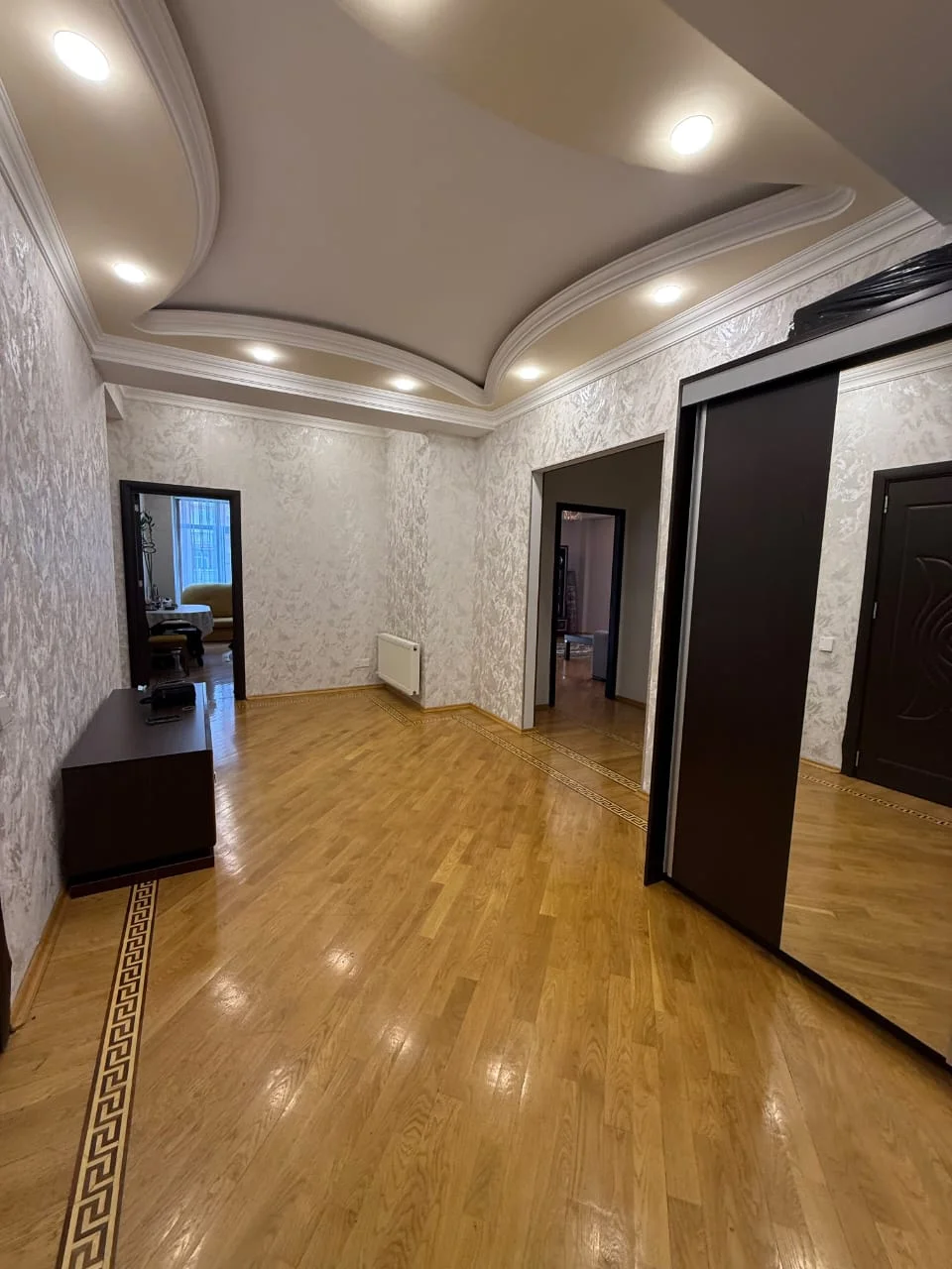 Kirayə 3 otaqlı Mənzil 130 m² Nərimanov r. – şəkil 9
