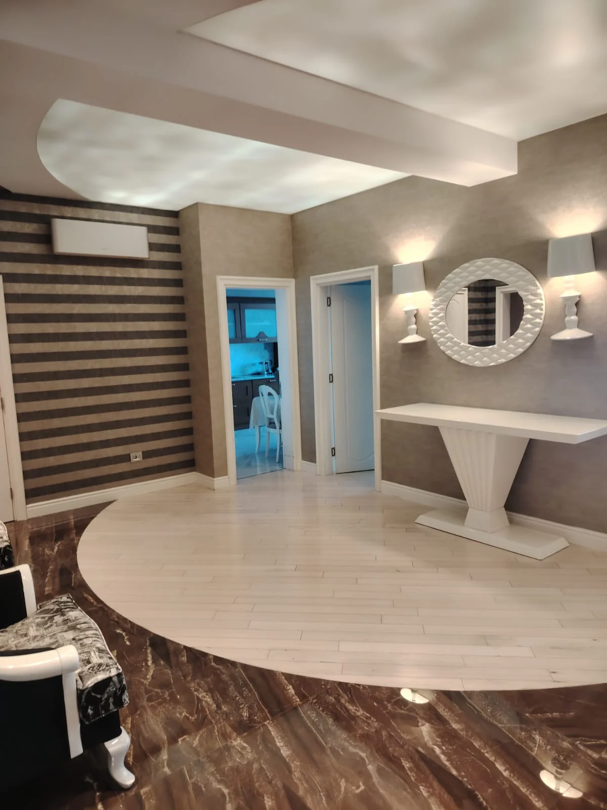 Kirayə 3 otaqlı Mənzil 190 m² Xətai r. – şəkil 5