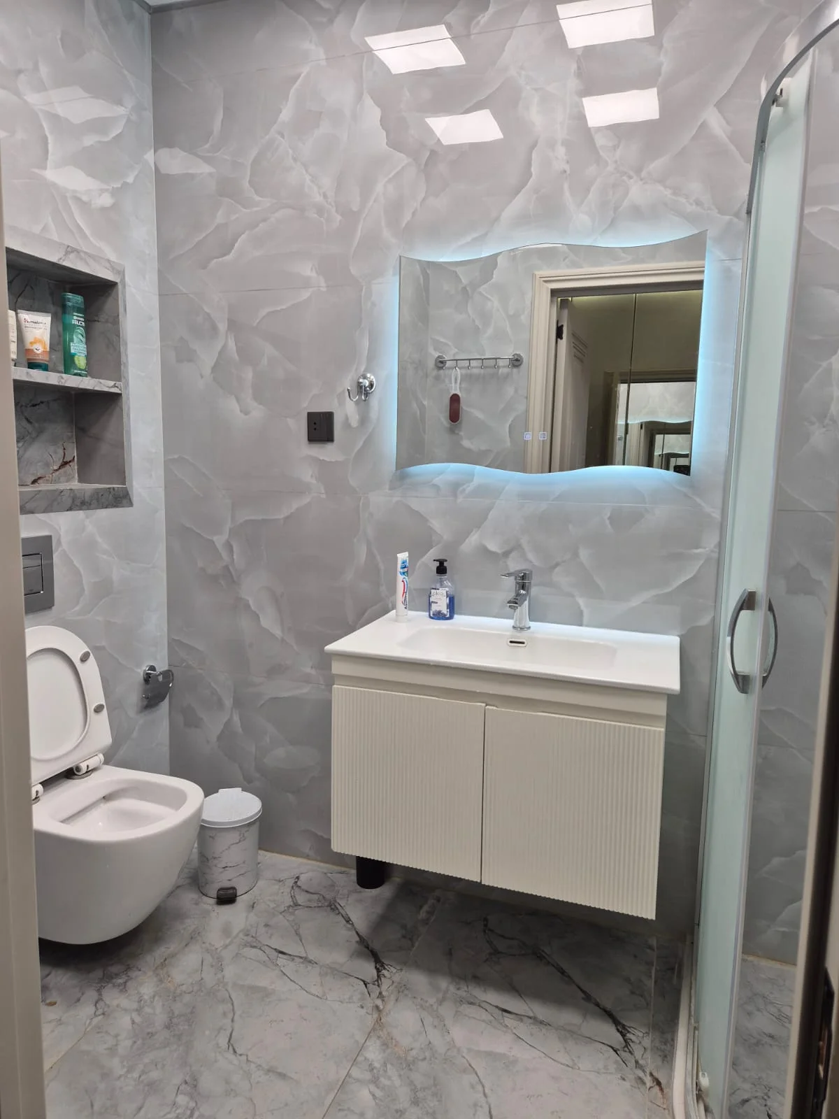 Kirayə 2 otaqlı Mənzil 70 m² Nəsimi r. – şəkil 9