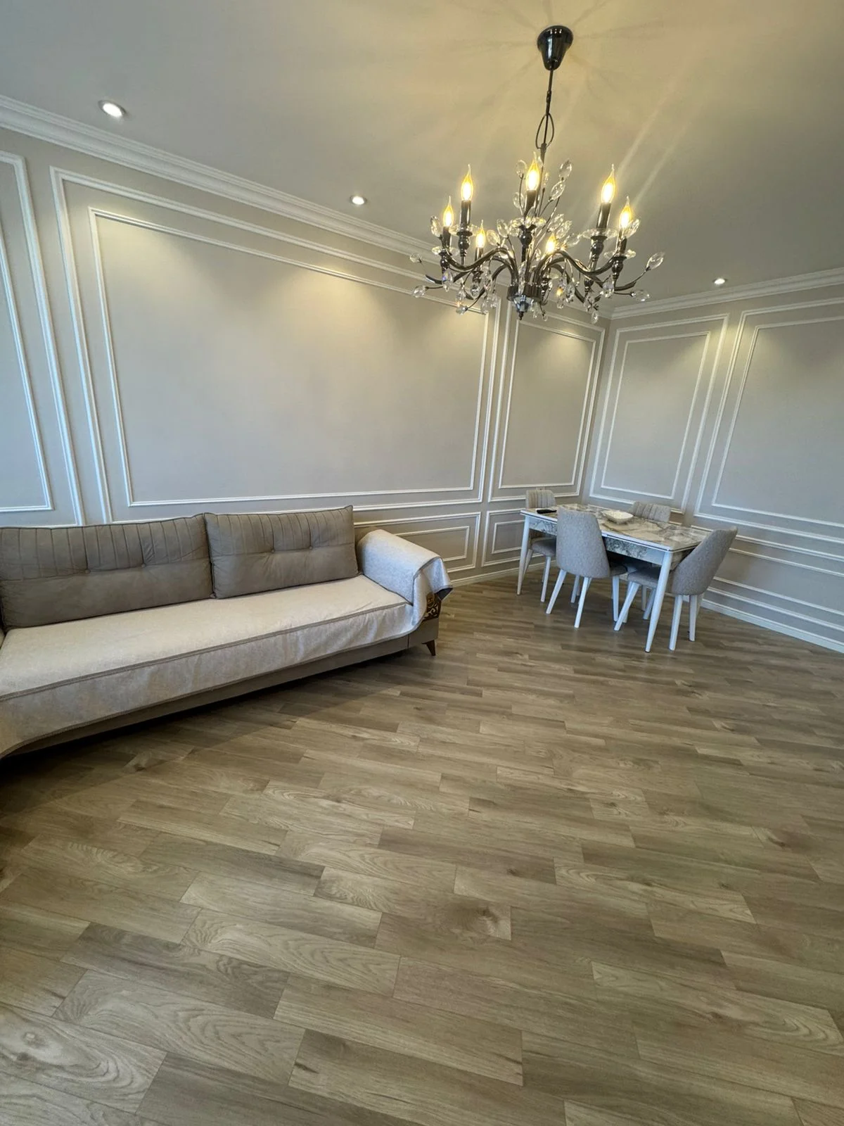 Kirayə 2 otaqlı Mənzil 80 m² Nəsimi r. – şəkil 3