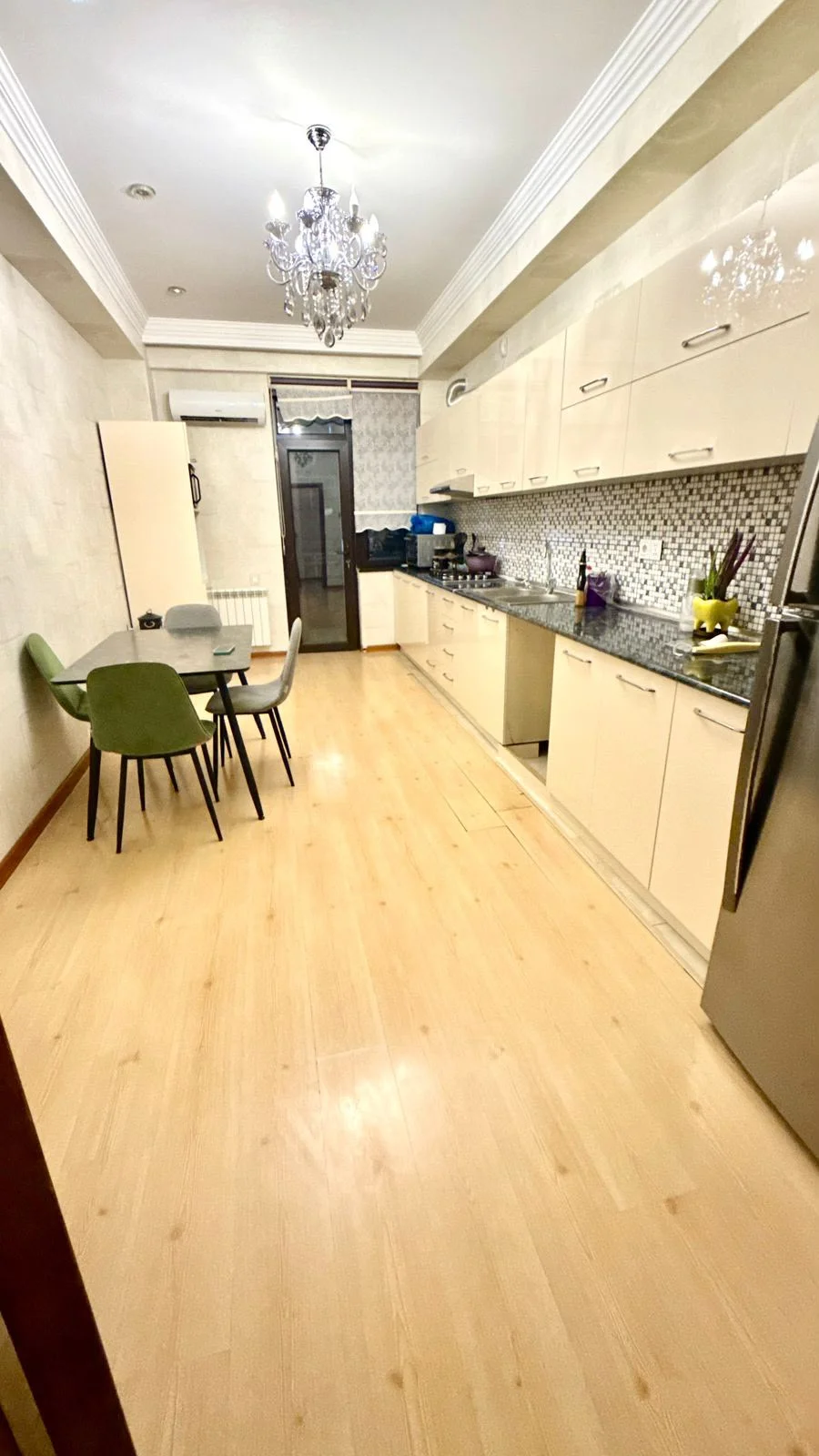 Kirayə 3 otaqlı Mənzil 185 m² Nəsimi r. – şəkil 2