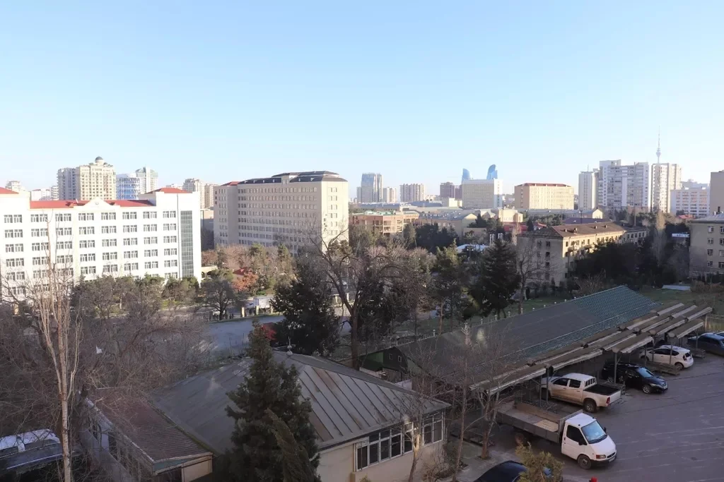 Kirayə 3 otaqlı Mənzil 150 m² Yasamal r. – şəkil 7