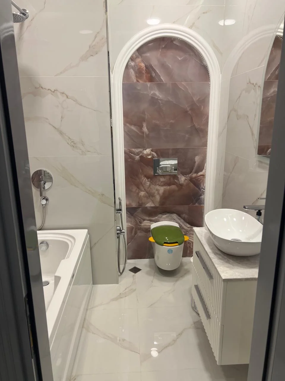 Satılır 3 otaqlı Mənzil 190 m² Xətai r. Ağ şəhər q. Şah İsmayıl Xətai m. – şəkil 15