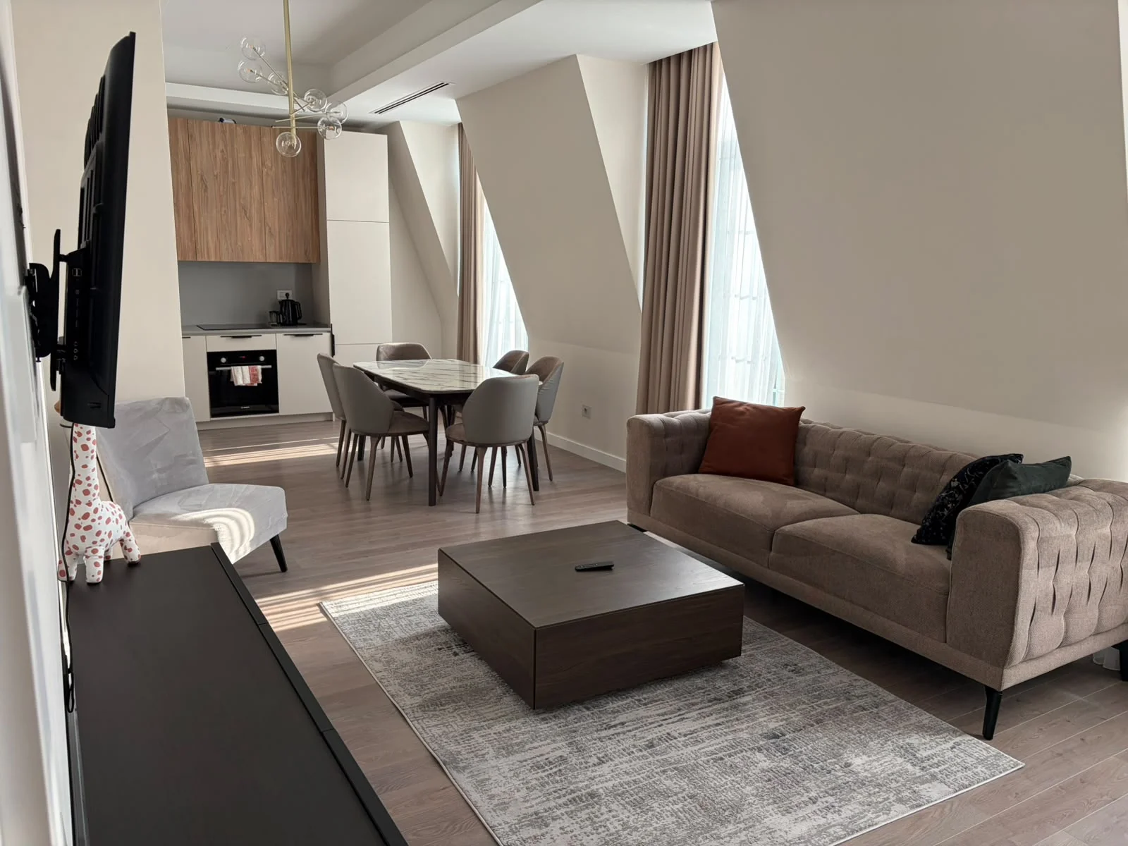 Kirayə 3 otaqlı Mənzil 110 m² Xətai r. – şəkil 2