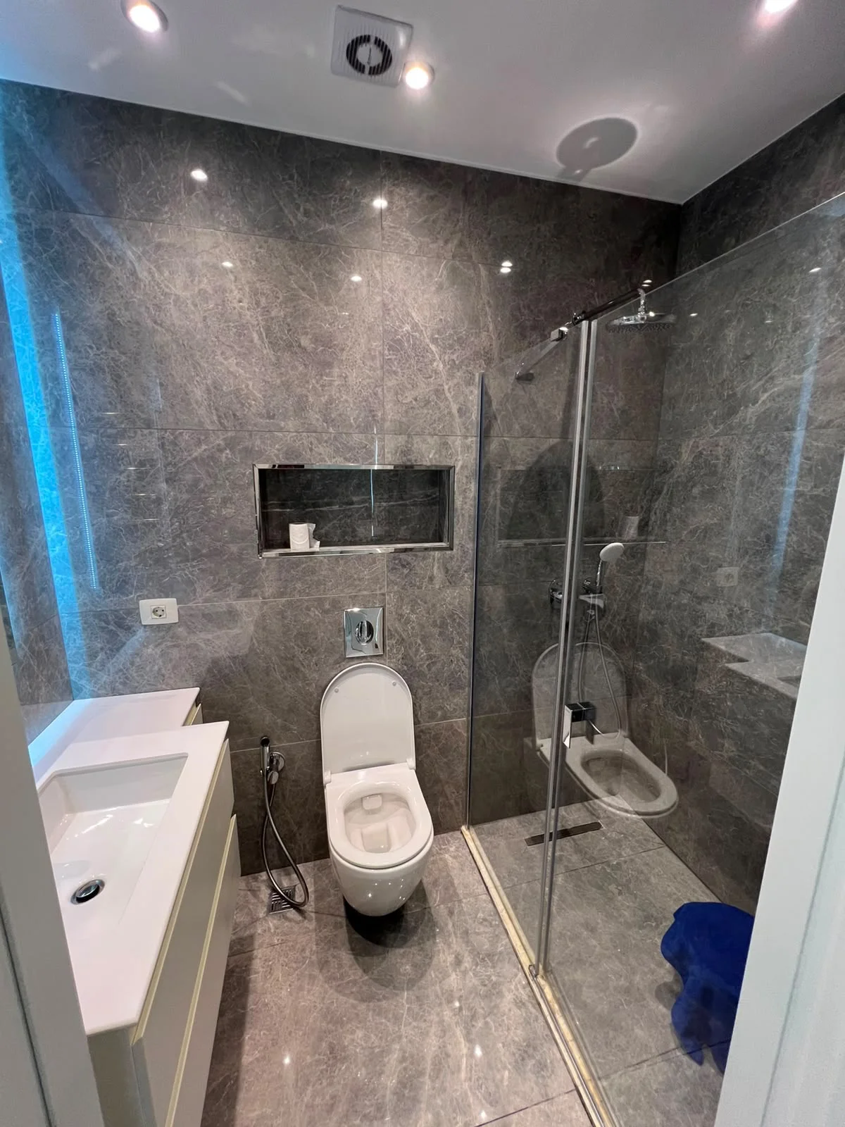 Kirayə 3 otaqlı Mənzil 95 m² Nərimanov r. – şəkil 12