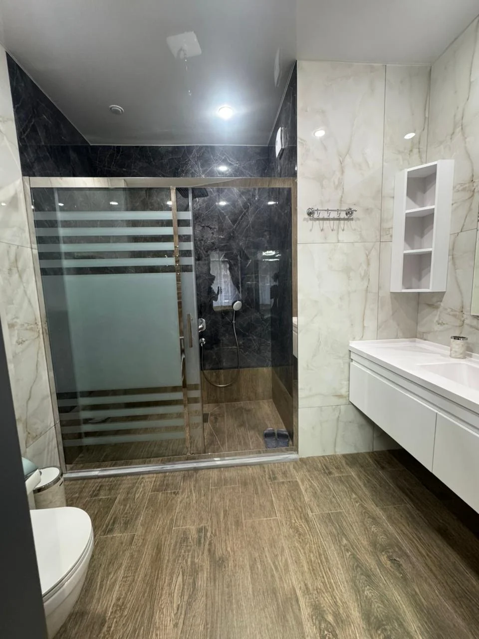 Kirayə 3 otaqlı Mənzil 140 m² Xətai r. – şəkil 15