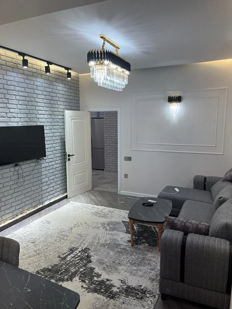 Kirayə 2 otaqlı Mənzil 65 m² Nərimanov r. – şəkil 1