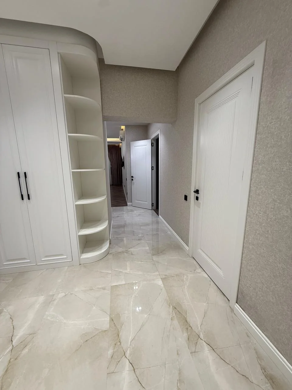 Kirayə 2 otaqlı Mənzil 85 m² Nəsimi r. – şəkil 13