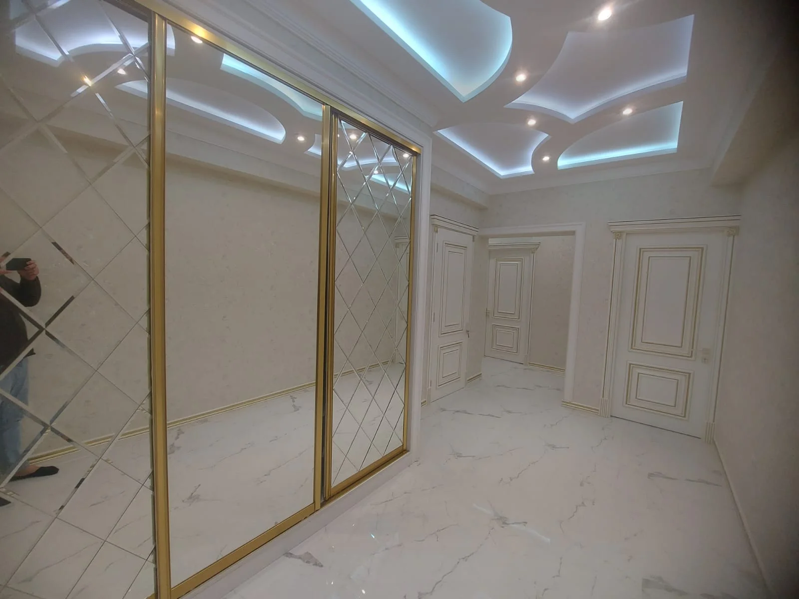 Kirayə 3 otaqlı Mənzil 103 m² Yasamal r. İnşaatçılar m. – şəkil 14