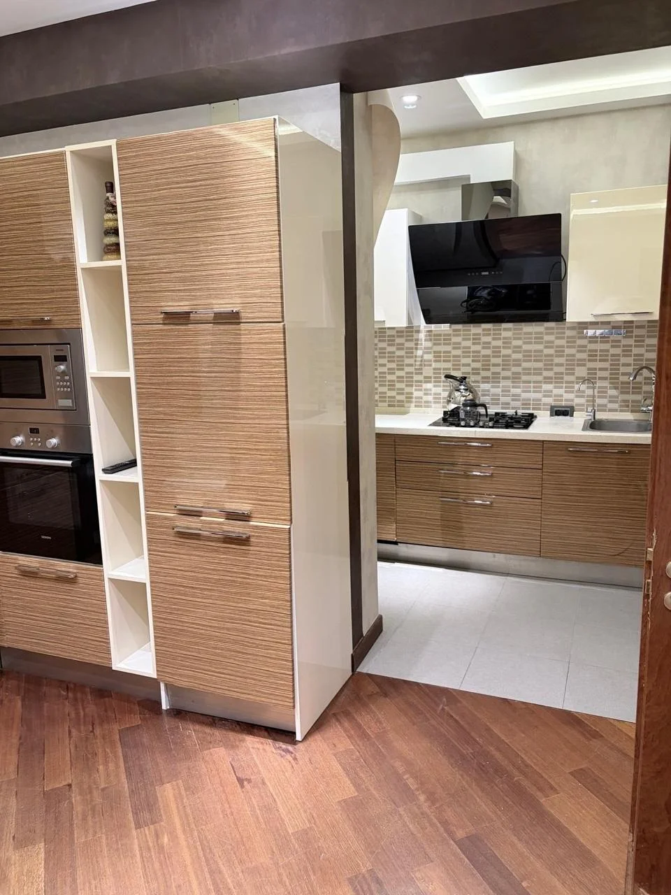 Kirayə 4 otaqlı Mənzil 200 m² Nərimanov r. – şəkil 4