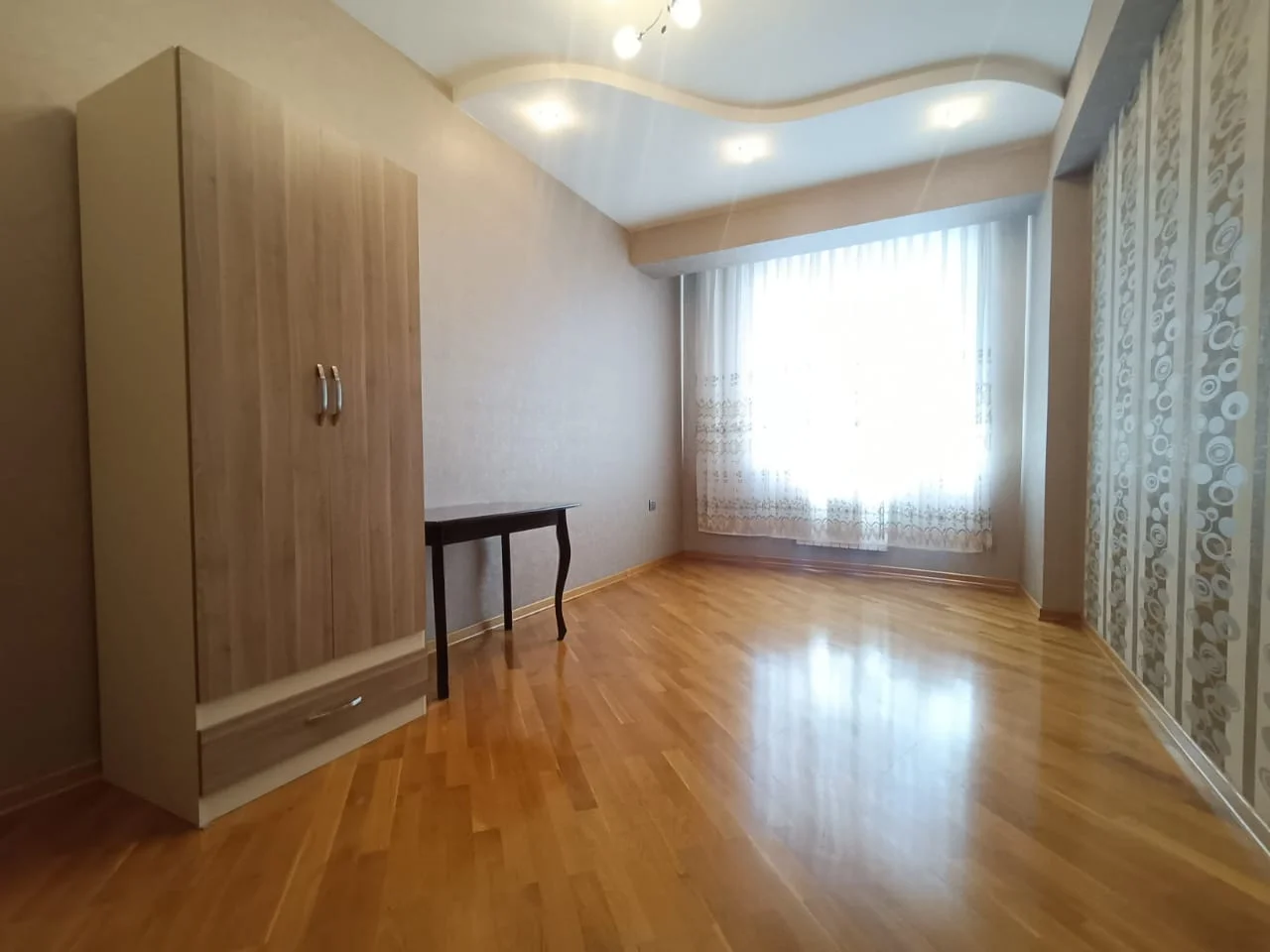 Kirayə 3 otaqlı Mənzil 137 m² Xətai r. – şəkil 15