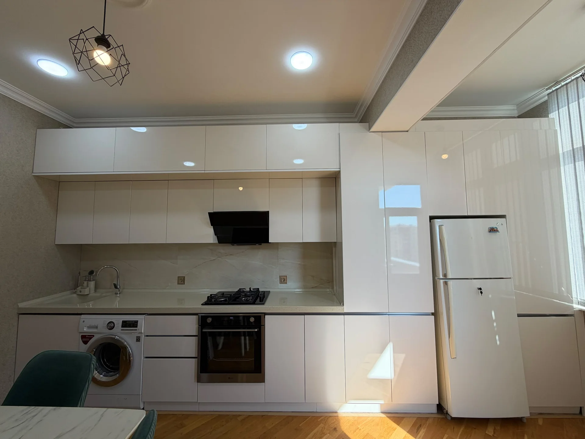Kirayə 2 otaqlı Mənzil 70 m² Xətai r. – şəkil 4