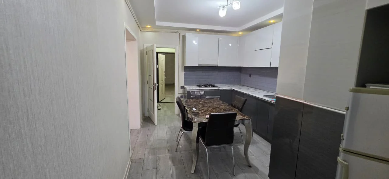 Kirayə 3 otaqlı Mənzil 100 m² Nəsimi r. – şəkil 6