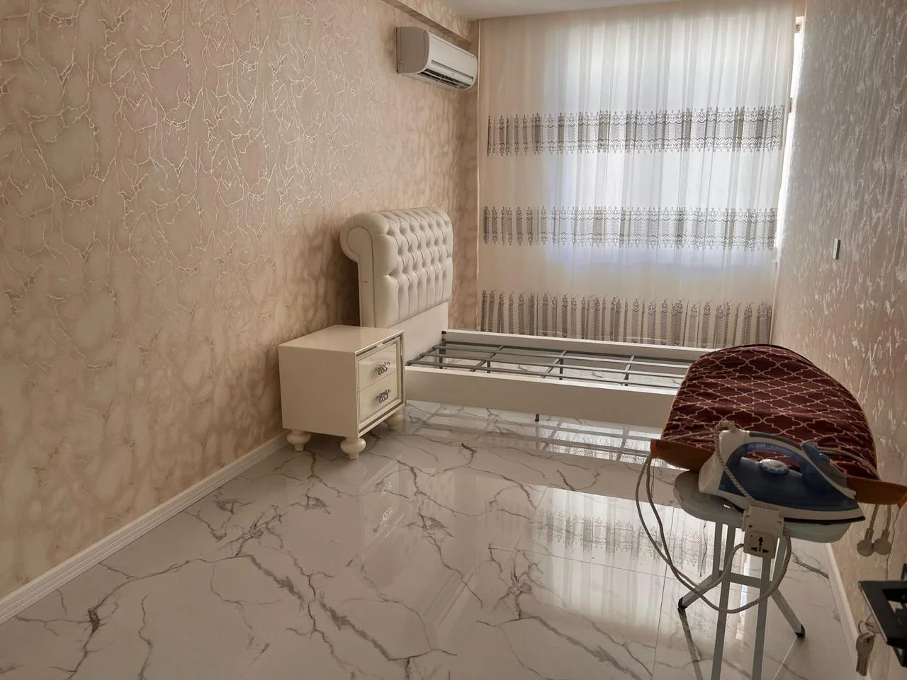 Kirayə 5 otaqlı Mənzil 245 m² Nəsimi r. – şəkil 12