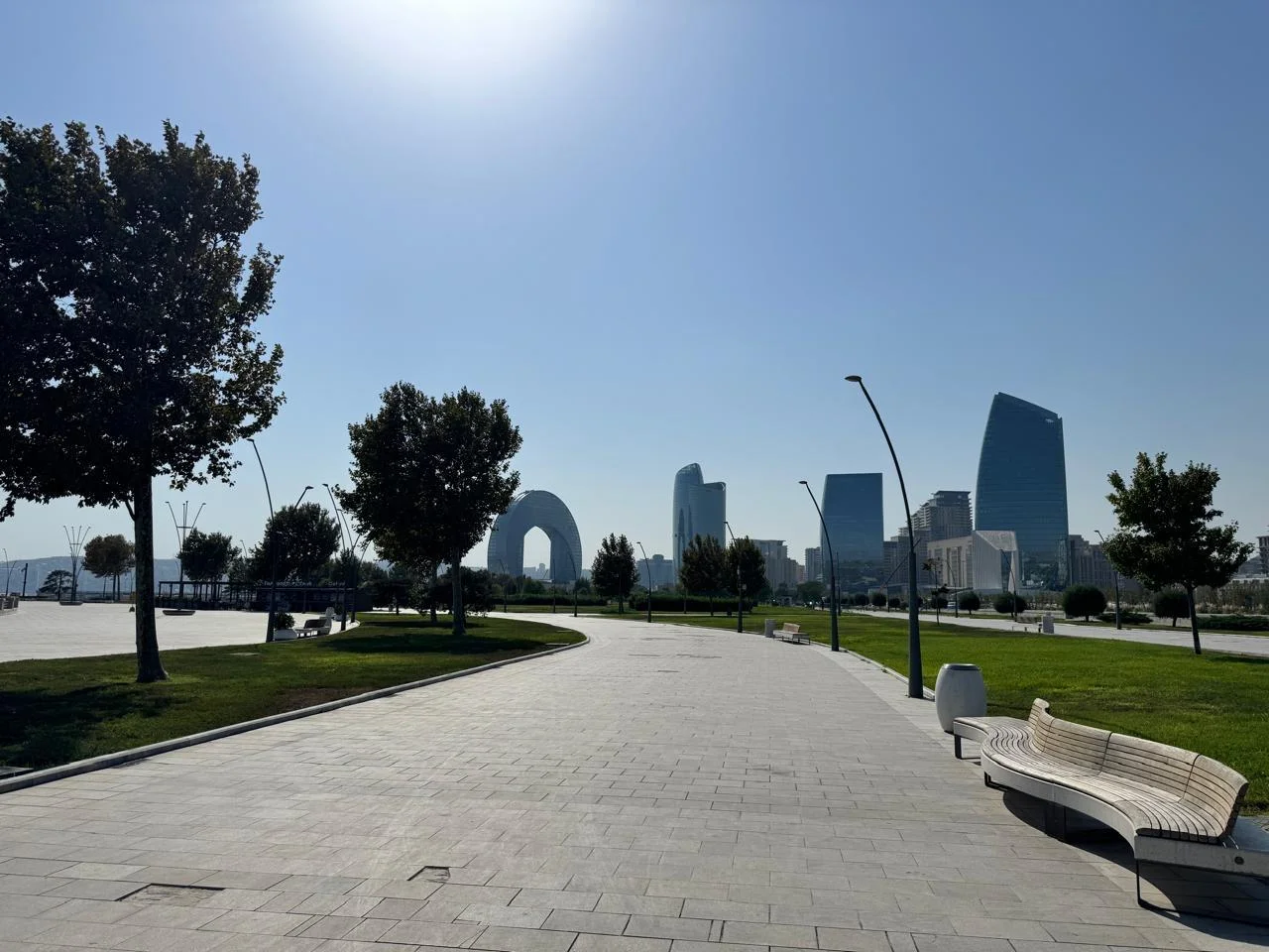 Ağ Şəhər 3 otaq 2500 azn – şəkil 15