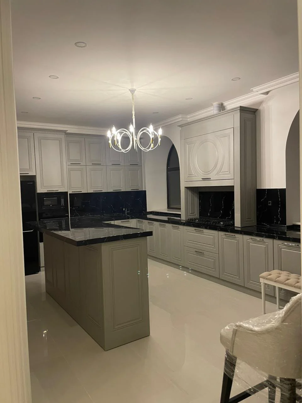 Kirayə 4 otaqlı Mənzil 350 m² Nəsimi r. – şəkil 4
