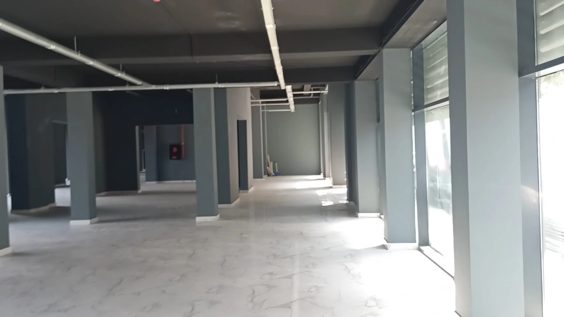 Kirayə Obyekt 5000 m² Nizami r. – şəkil 1