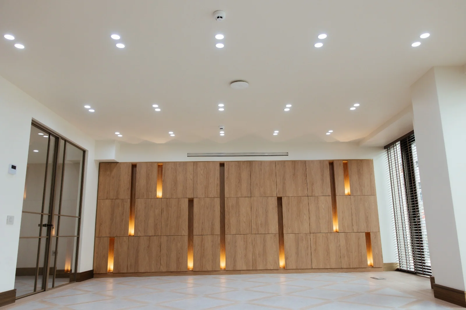 Kirayə 6 otaqlı Ofis 213 m² Xətai r. – şəkil 14