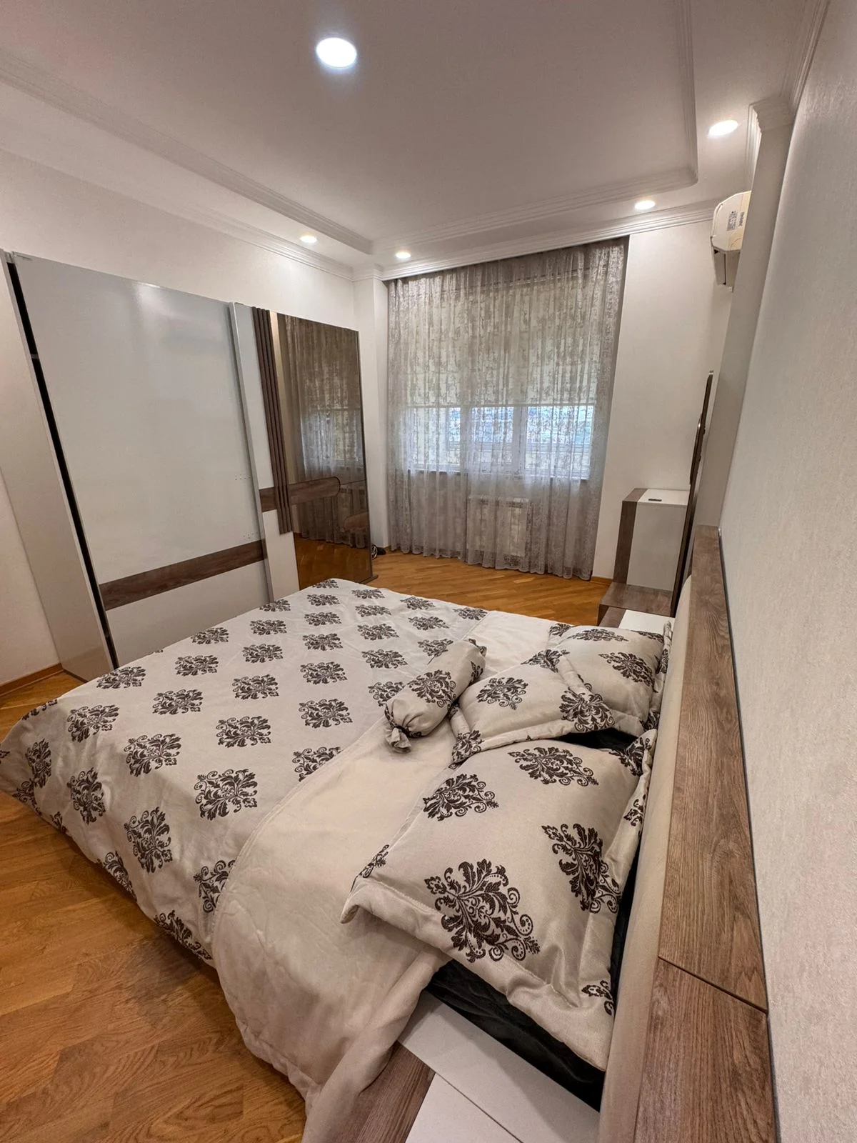 Kirayə 2 otaqlı Mənzil 85 m² Xətai r. – şəkil 6