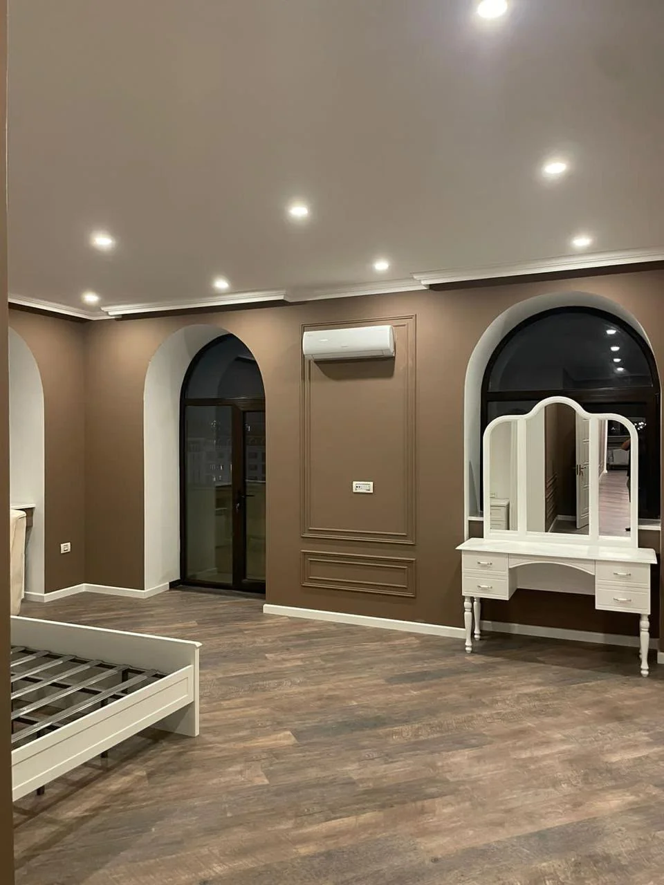 Kirayə 4 otaqlı Mənzil 350 m² Nəsimi r. – şəkil 6