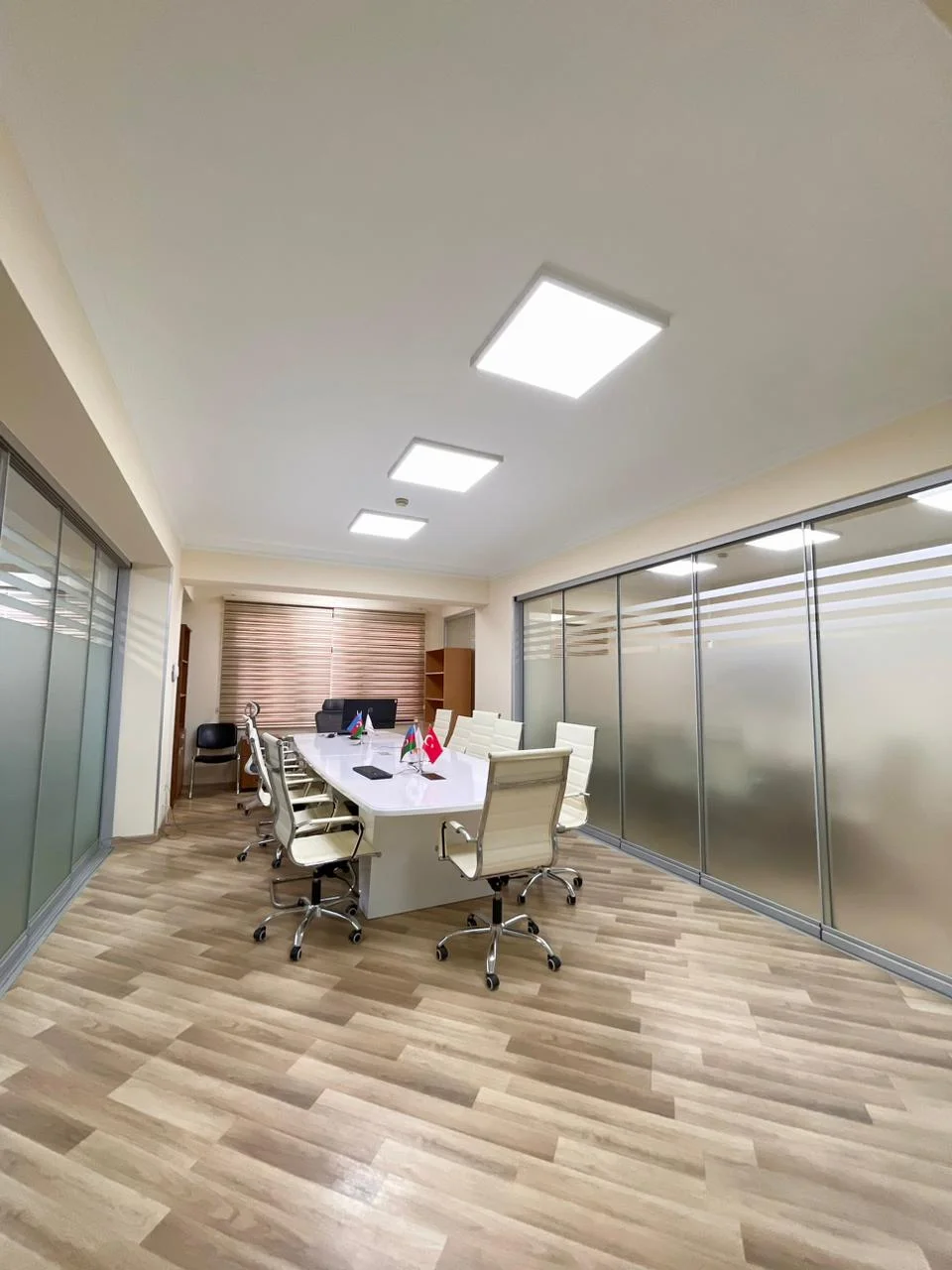 For rent 1-room Office 400 m² Yasamal dist. – şəkil 4